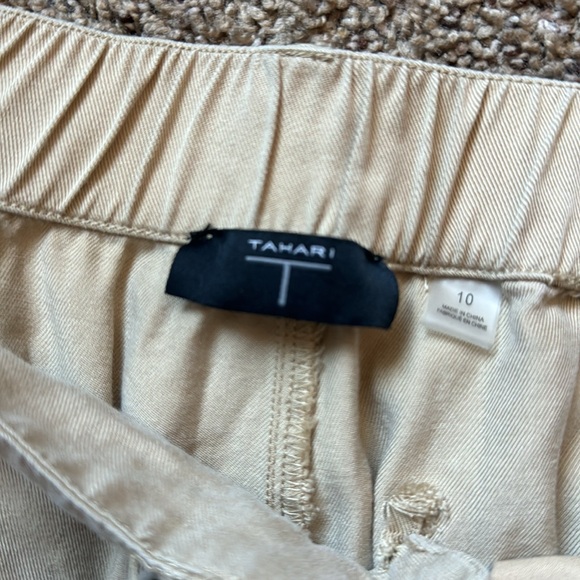 Tahari khaki pleated trousers, size 10 - Picture 2 of 4